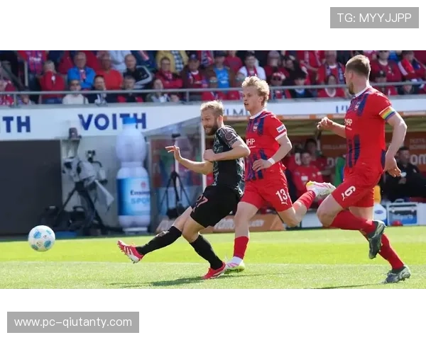 德甲攻击力最佳拜仁82球，攻击力最差海登海姆19球防守最佳拜仁19球